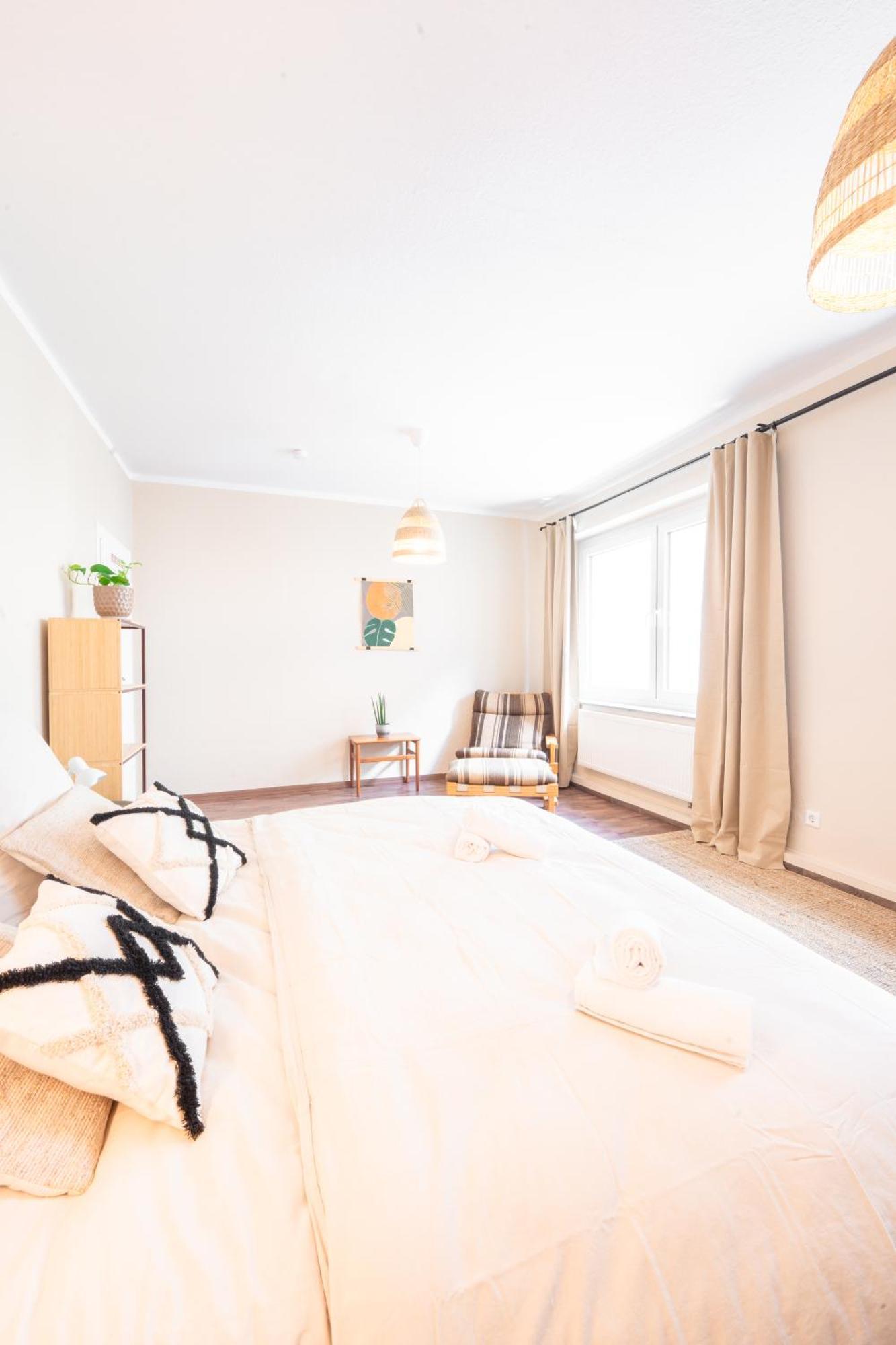 -Super Zentrales Zimmer- Direkt An Der Lutter! 比勒费尔德 外观 照片