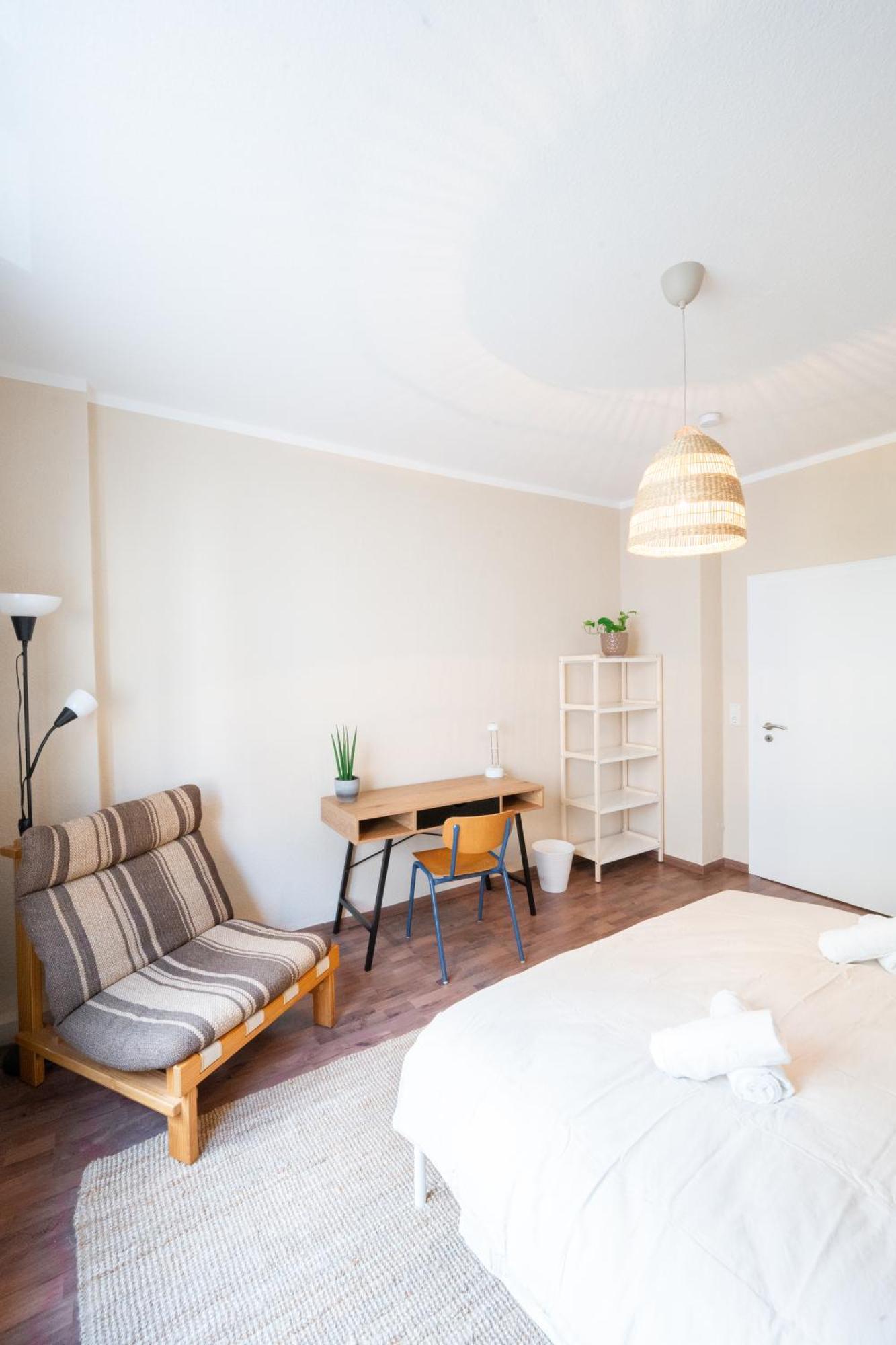 -Super Zentrales Zimmer- Direkt An Der Lutter! 比勒费尔德 外观 照片