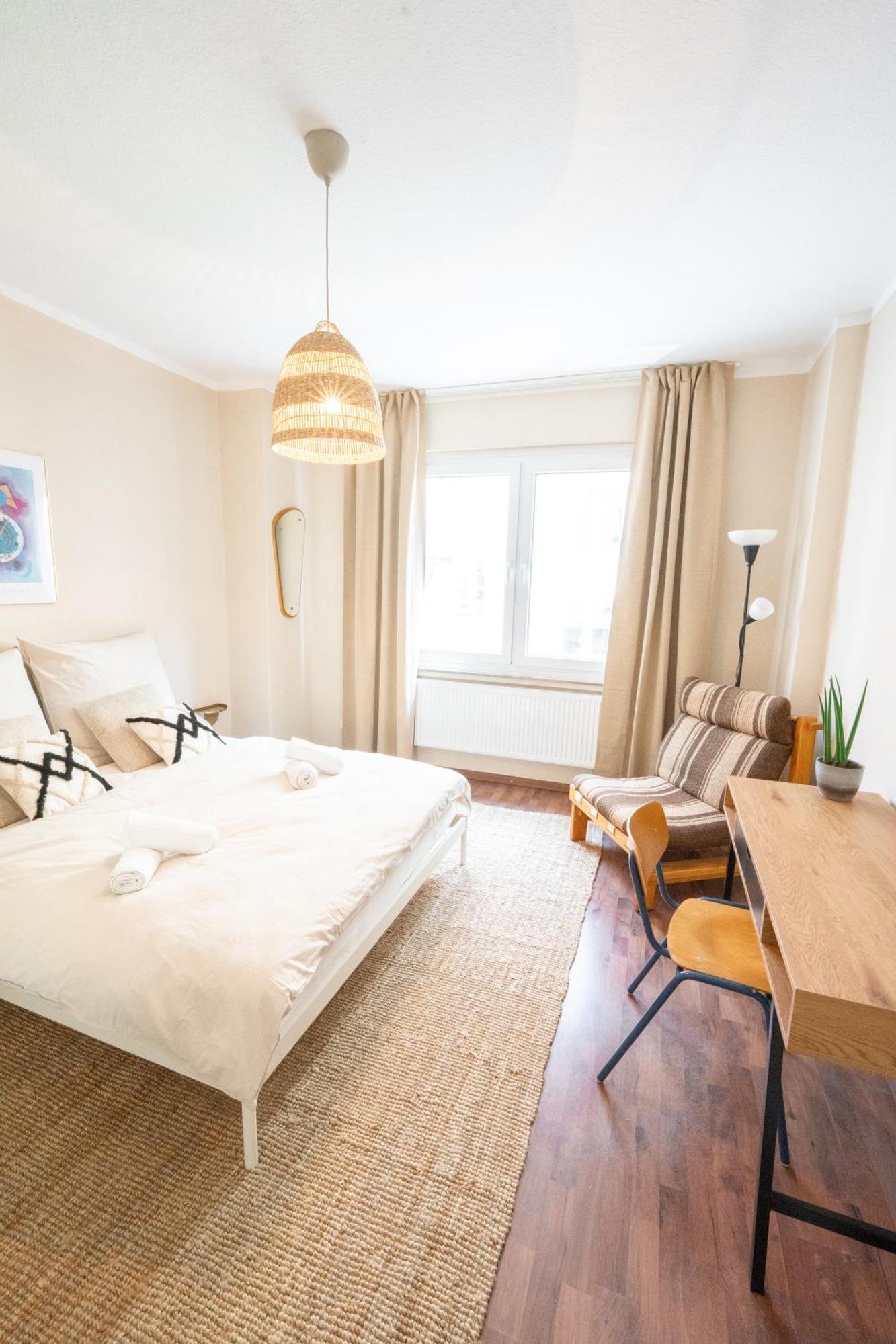 -Super Zentrales Zimmer- Direkt An Der Lutter! 比勒费尔德 外观 照片