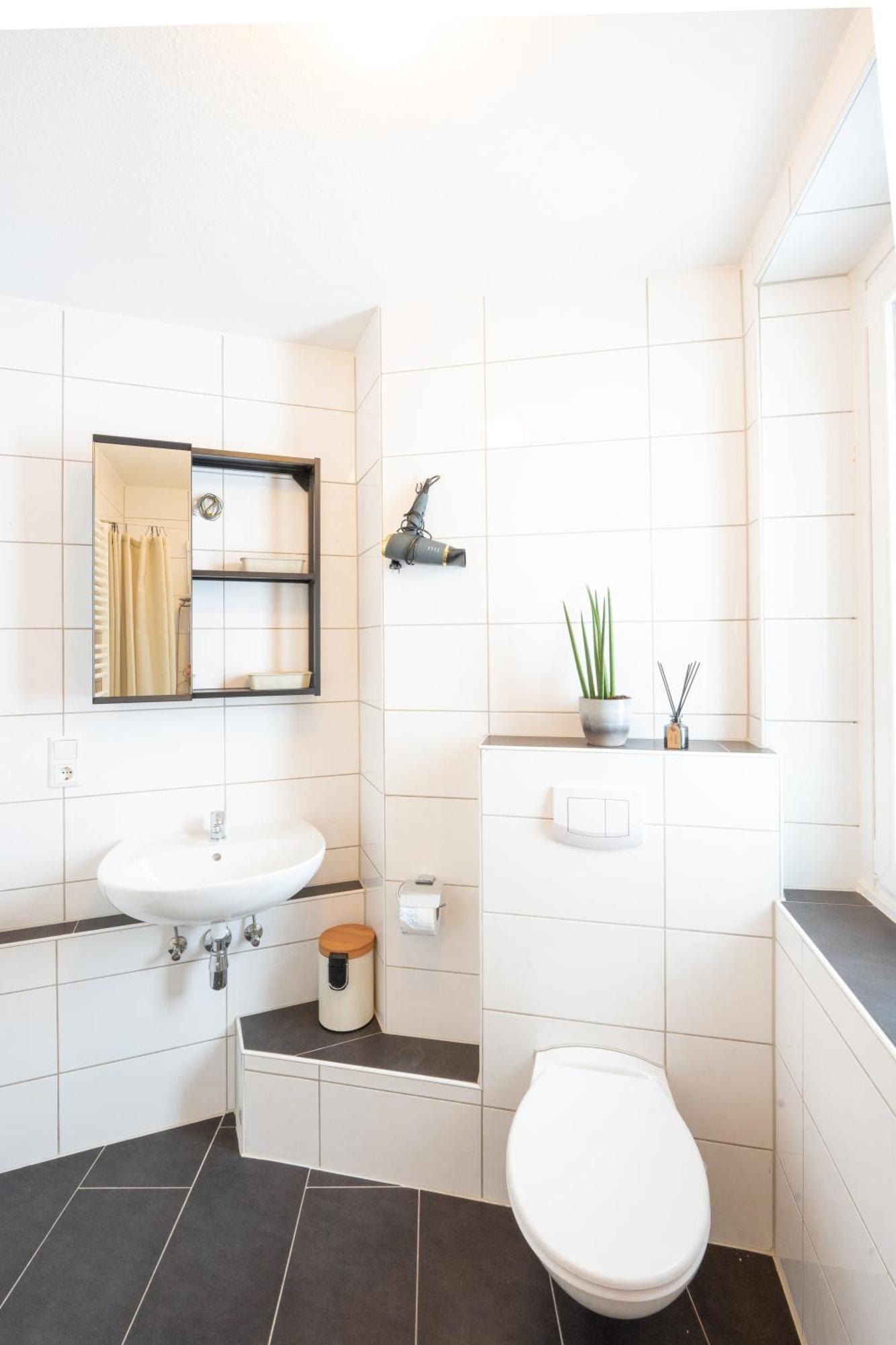 -Super Zentrales Zimmer- Direkt An Der Lutter! 比勒费尔德 外观 照片